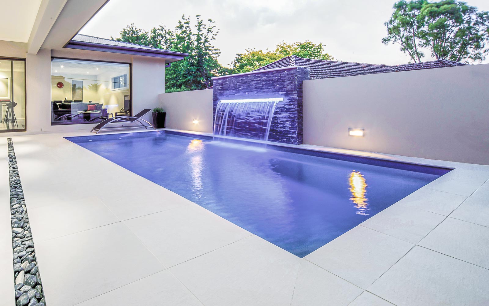 Leisure-Pools-Reflection-Sapphire-Blue