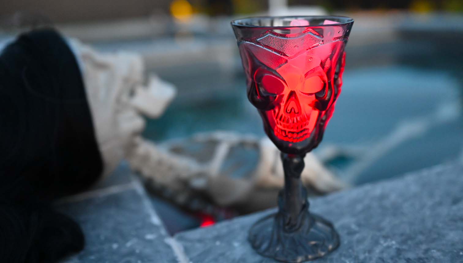 Poolside Halloween party decorating idea