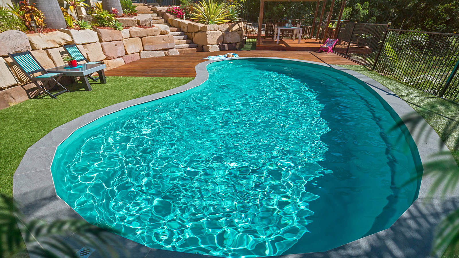Aquamarine swimming pool color