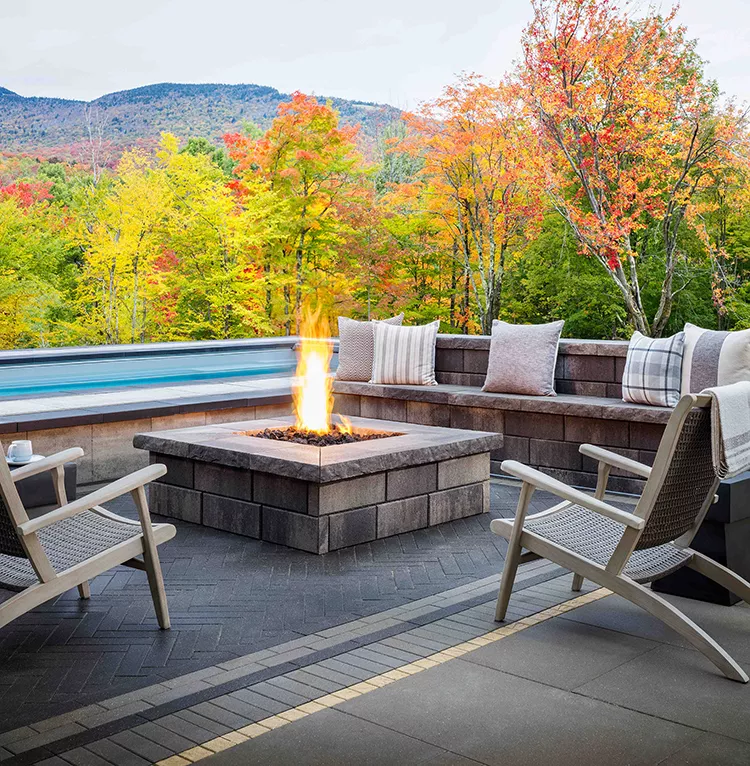Firepit at HGTV Dream Home 2022, Leisure Pools Limitless in Graphite Gray