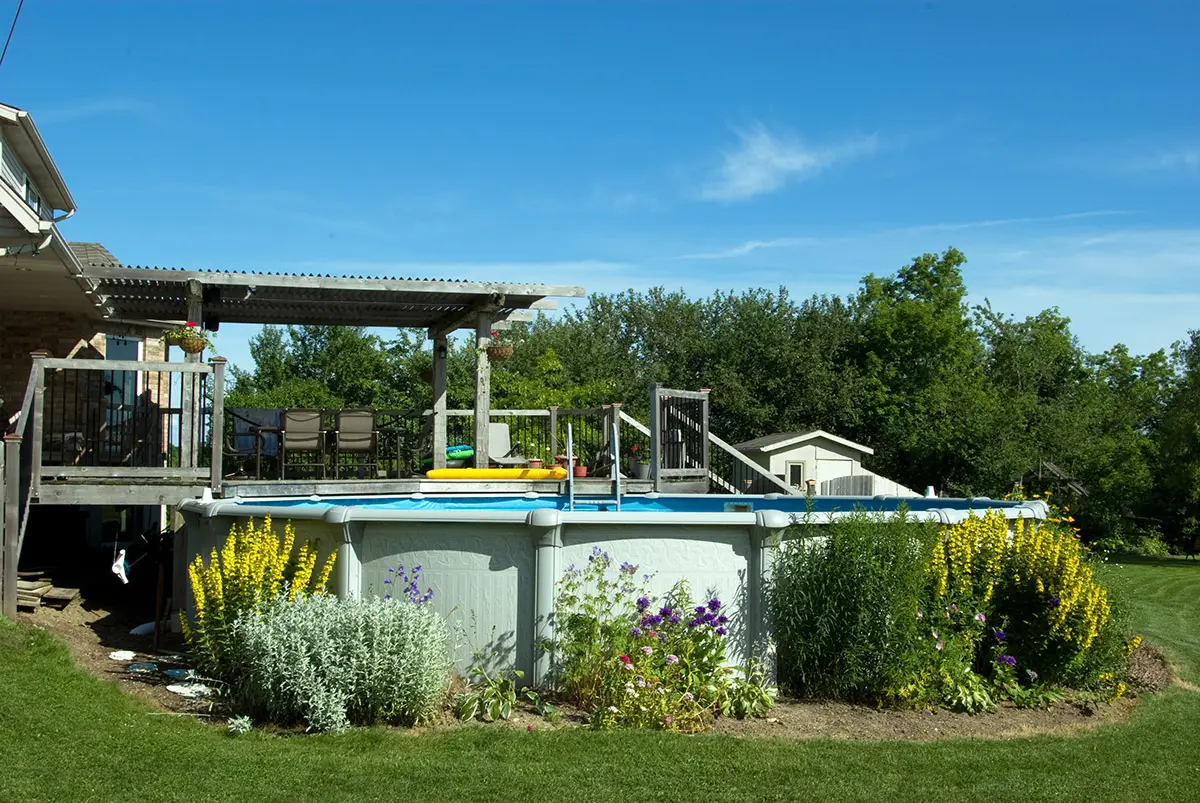 Landscaping an above ground swimming pool