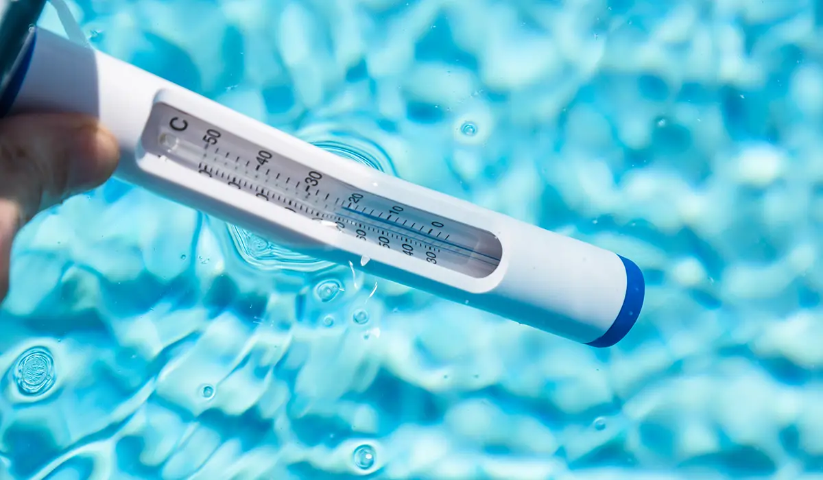 Cool your inground fiberglass swimming pool