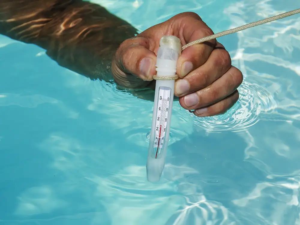 Pool thermometer to check swimming pool temperature