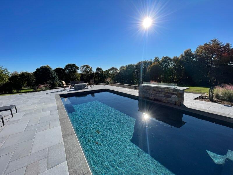 Pool of the month: The Ultimate™ 40’ in Graphite Grey