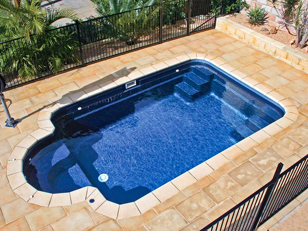Benefits of Fiberglass Pools for Small Spaces