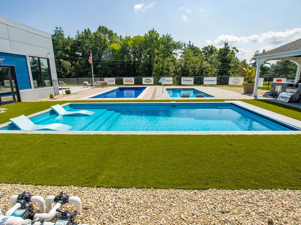 Building a thriving fiberglass pool installation buisiness with Leisure Pools