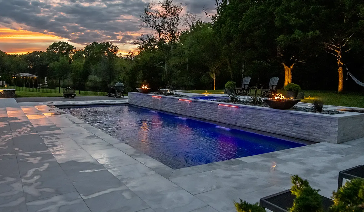 Light Up the Night: Fire Features to Enchant Your Poolside Paradise