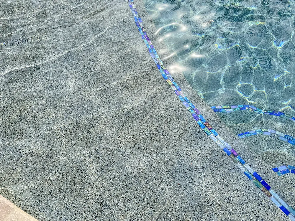 Fiberglass Pools vs. Traditional Concrete Pools