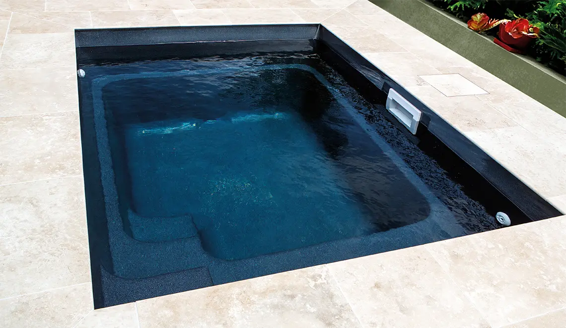 The Fiji Plunge pool from Leisure Pools