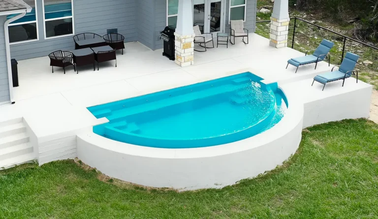 Leisure Pools Horizon model full shot