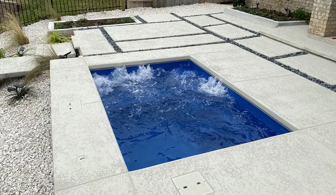 The Fiji Plunge pool from Leisure Pools