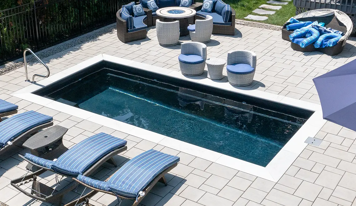 Leisure Pools 20' Harmony model in Ebony Blue