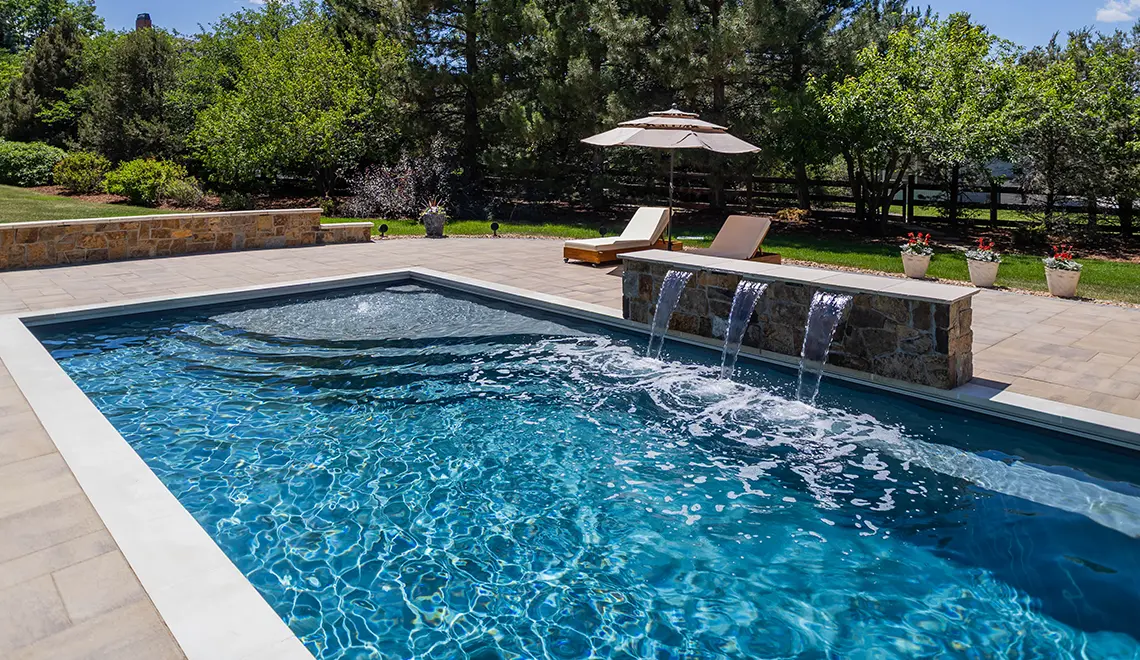 The Wave fiberglass pool curved tanning ledge and entry steps detail