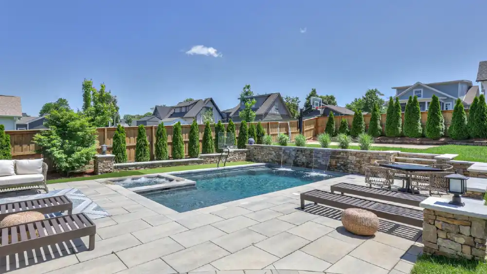 052125-AprilPOTM-2Supporting The Ultimate in Graphite Grey, installed in Nashville