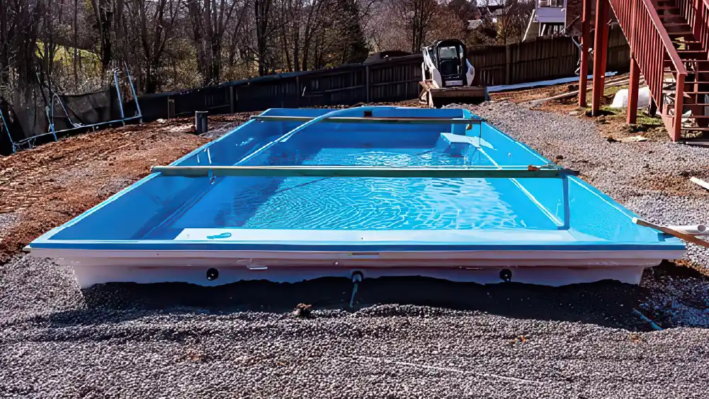 070925-FiberglassPoolShells-2WhyChooseFiberglass Why Choose Fiberglass Pool Shells Over Alternatives?