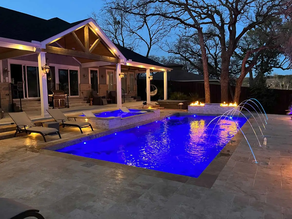 Supreme35-fiberglass-pools-leisure-pools-dallas