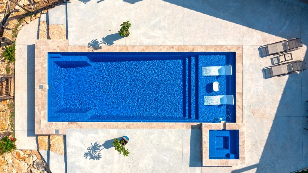 Leisure-San-Antonio-Fiberglass-Pools-Texas A sleek fiberglass pool, installed by Leisure Pools San Antonio