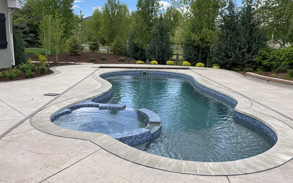 leisure-pools-front-range-freeform-pool