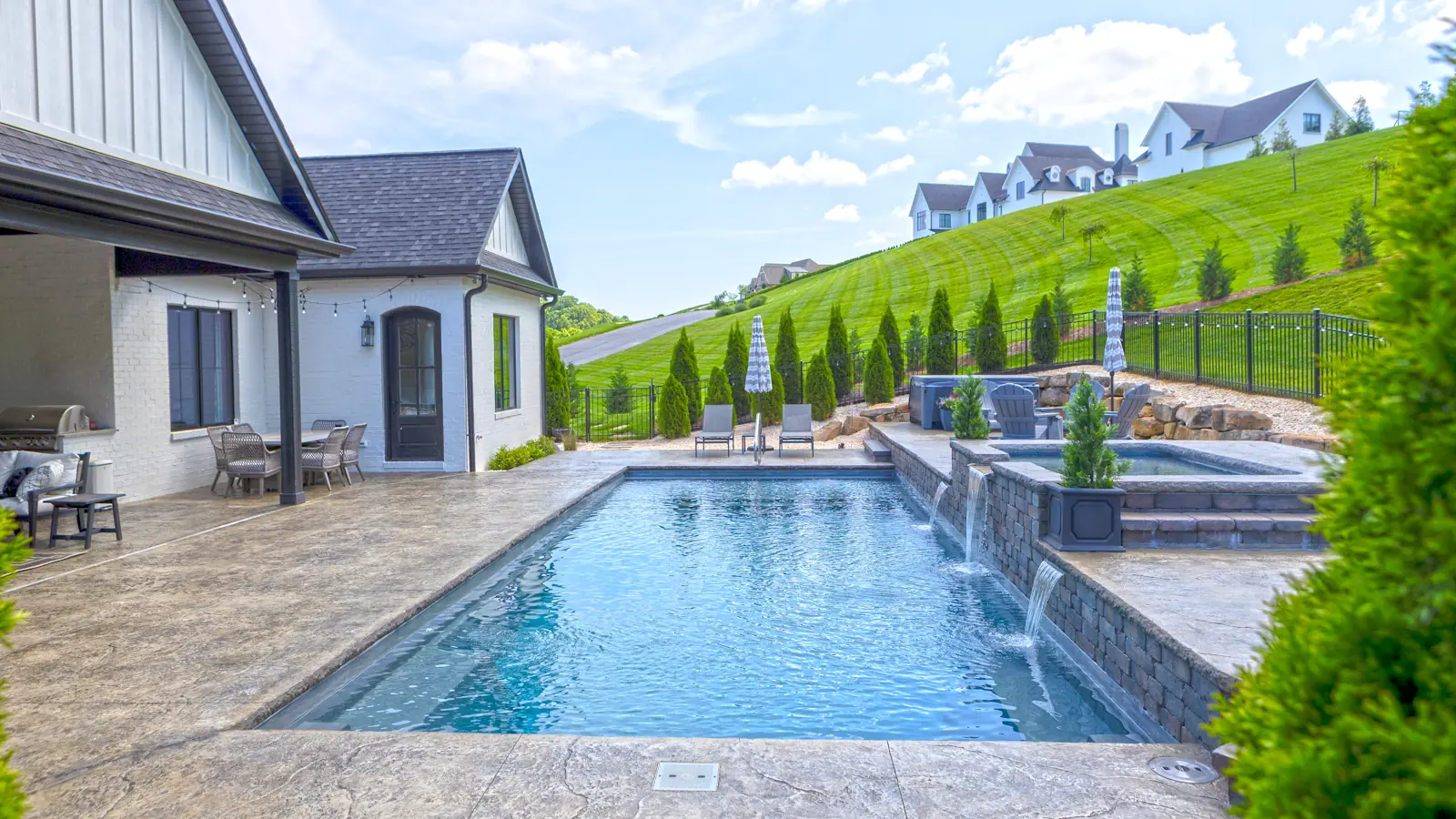 LP_Pinnacle_40_GG_Full_POV2 Leisure Pools Boston North - fiberglass pool builder in Concord, Massachusetts