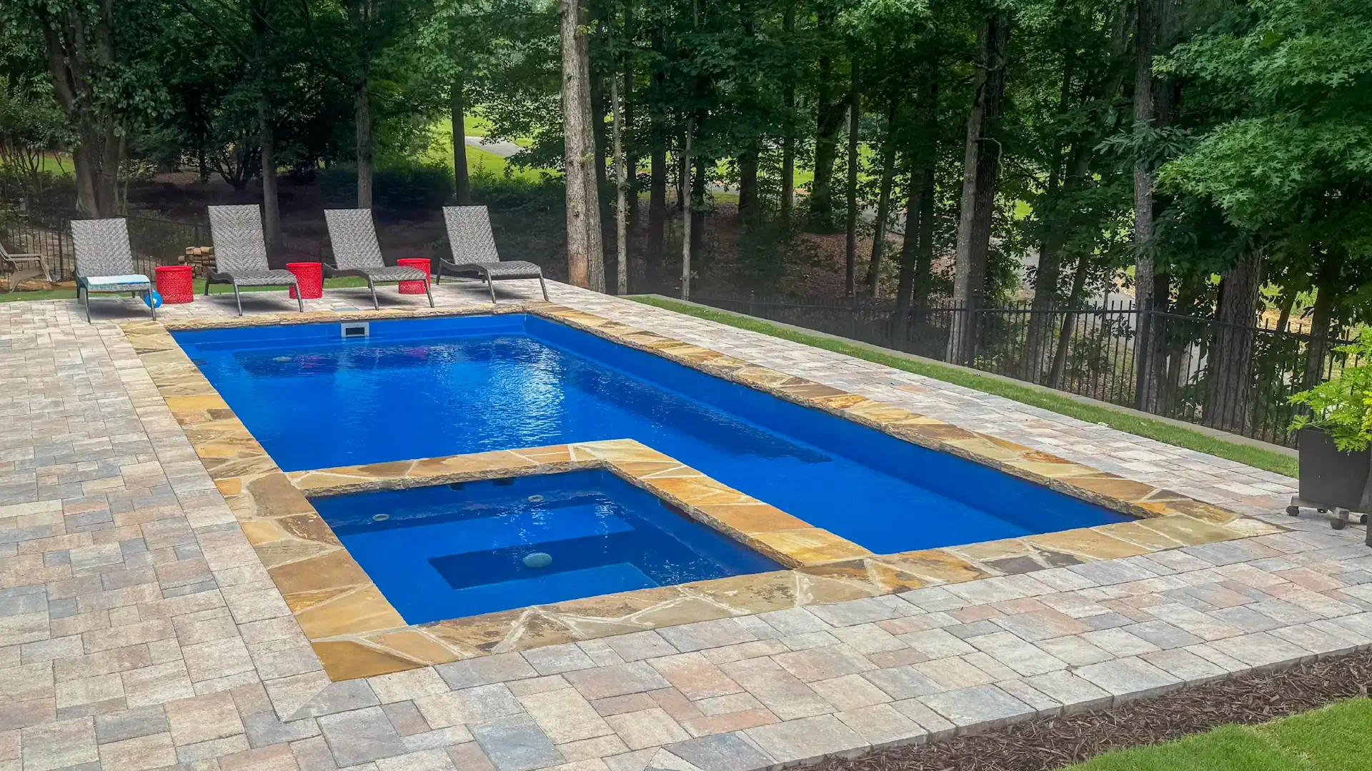 Fiberglass pools in Georgia: What Peach State homeowners need to know before they buil