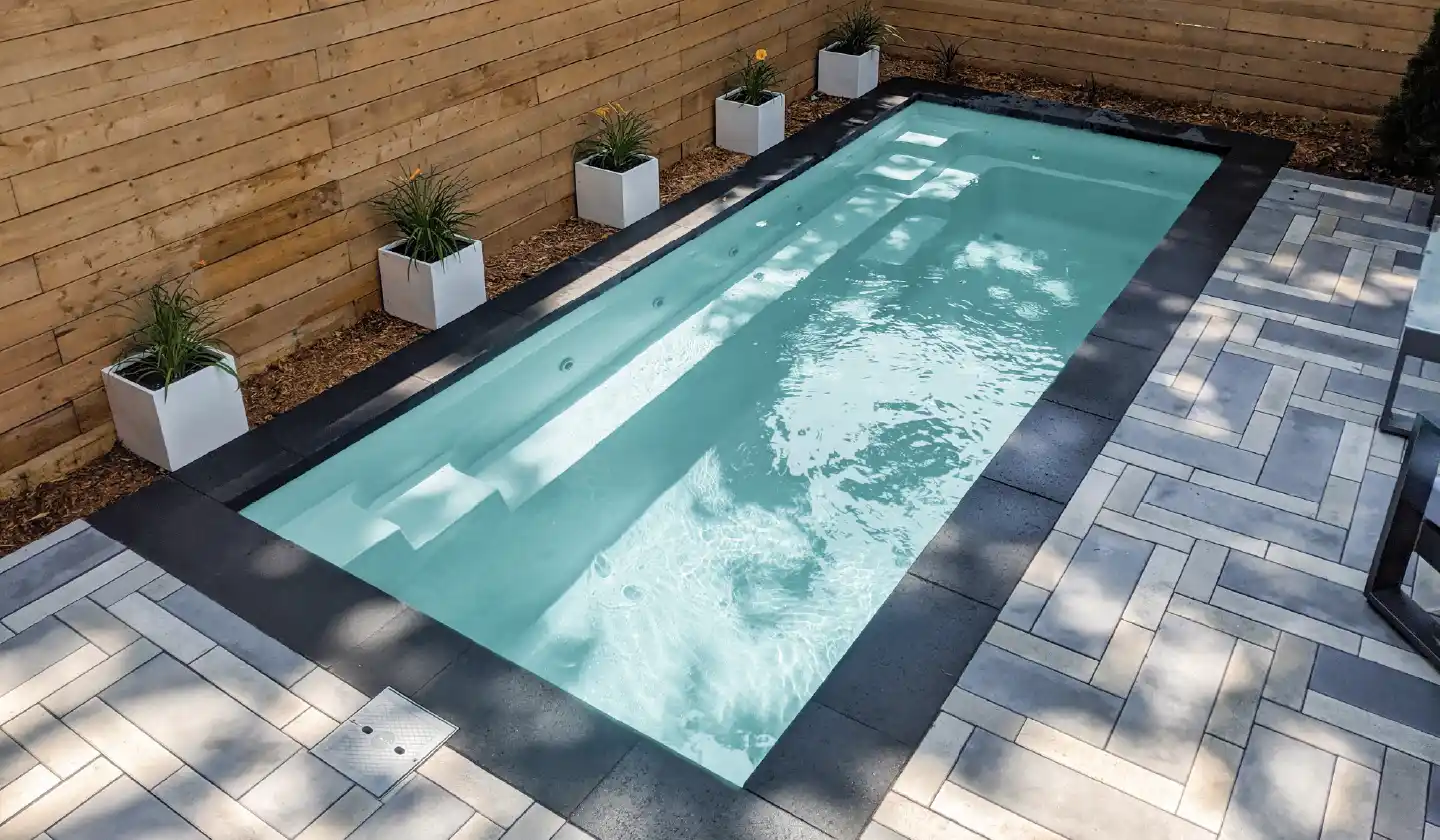 The Esprit pool in Diamond Sand
