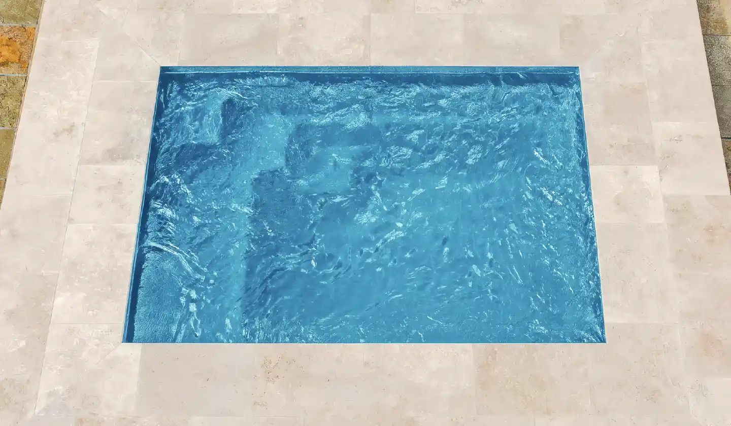 The Fiji Plunge pool in Crystal Blue