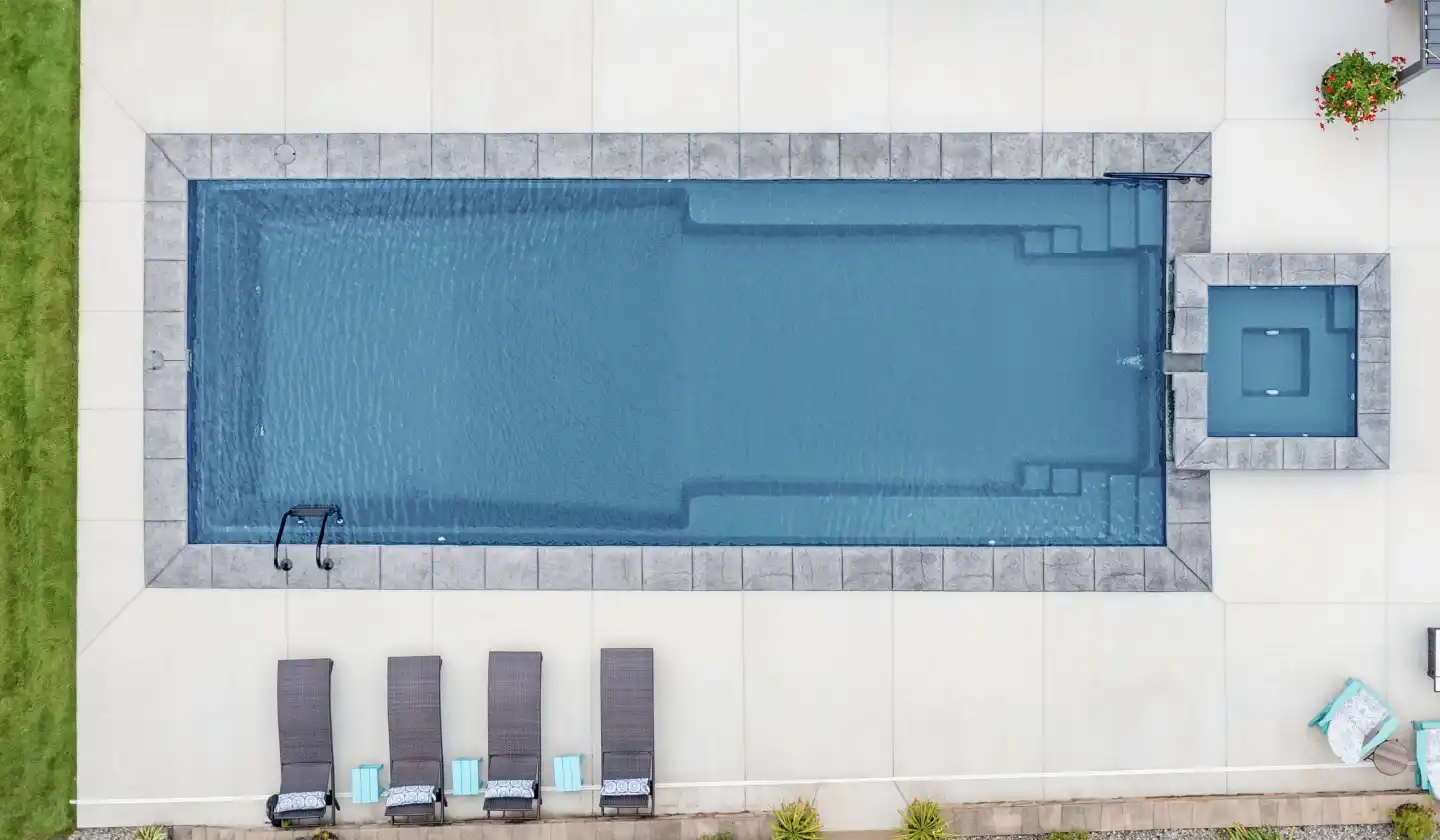 The Infinity pool in Graphite Grey