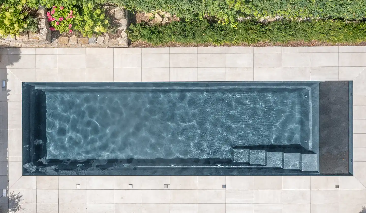 The Linear with Cover pool in Graphite Grey