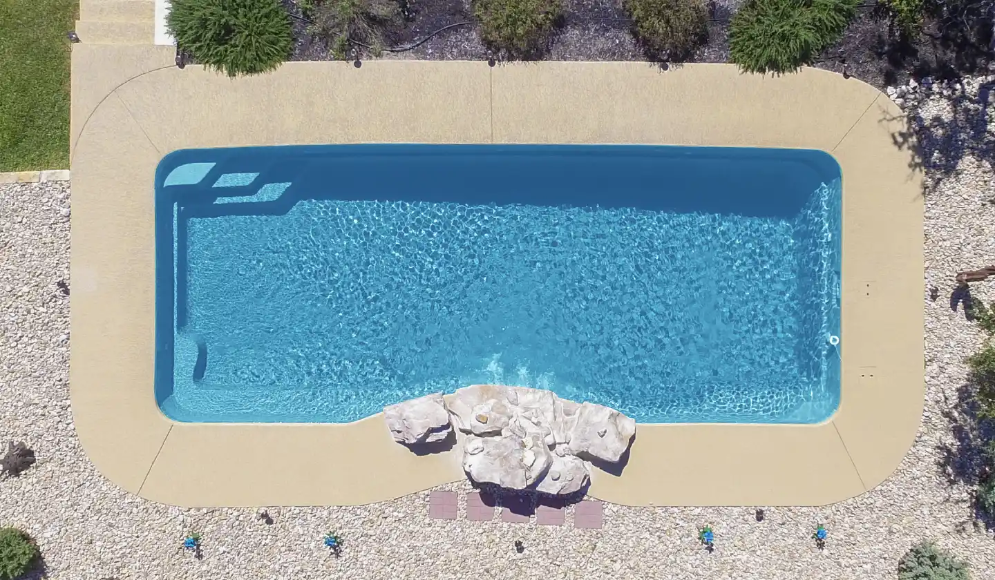 The Moroccan pool in Crystal Blue