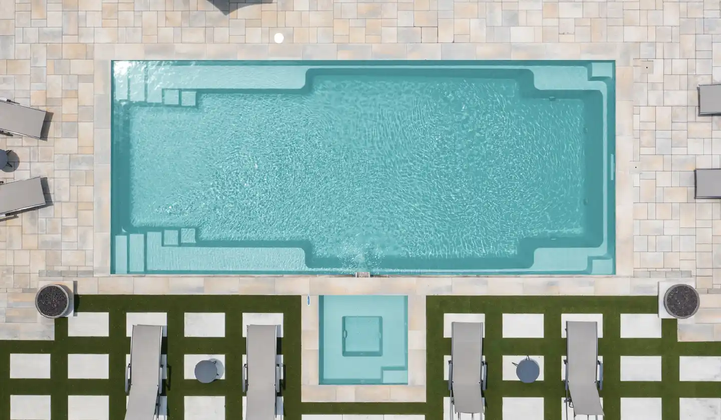The Supreme pool in Diamond Sand