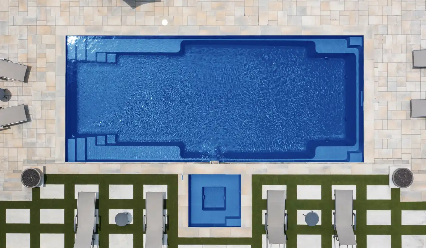 The Supreme pool in Sapphire Blue